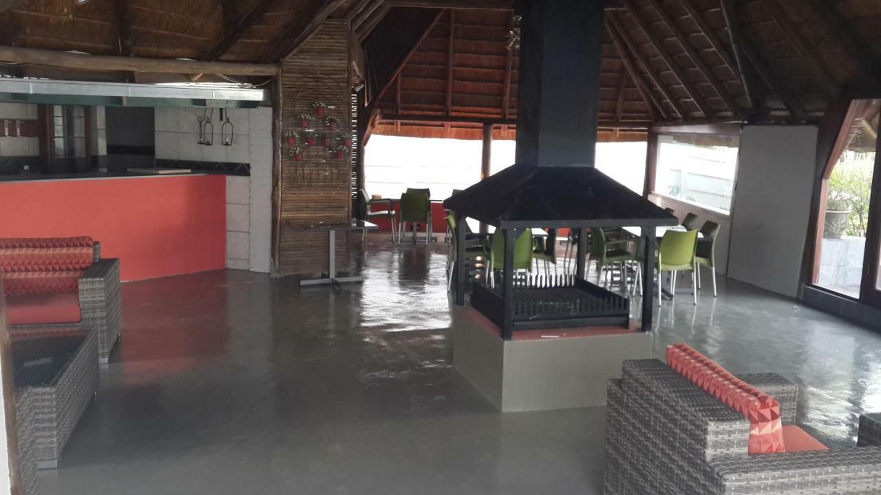 Walts Place Benoni Esterno foto