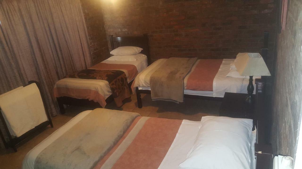 Walts Place Benoni Esterno foto