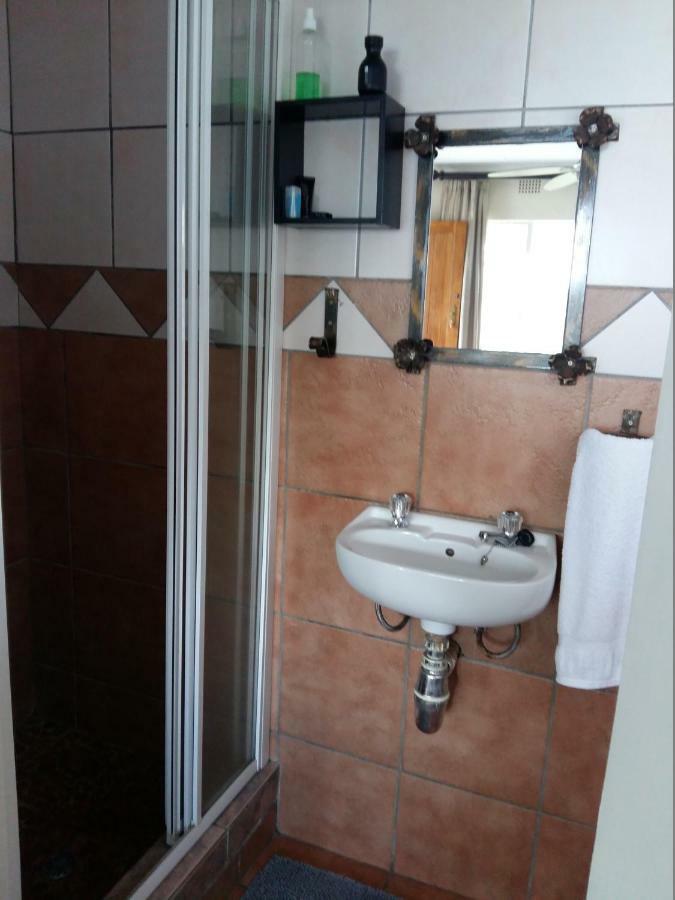 Walts Place Benoni Esterno foto