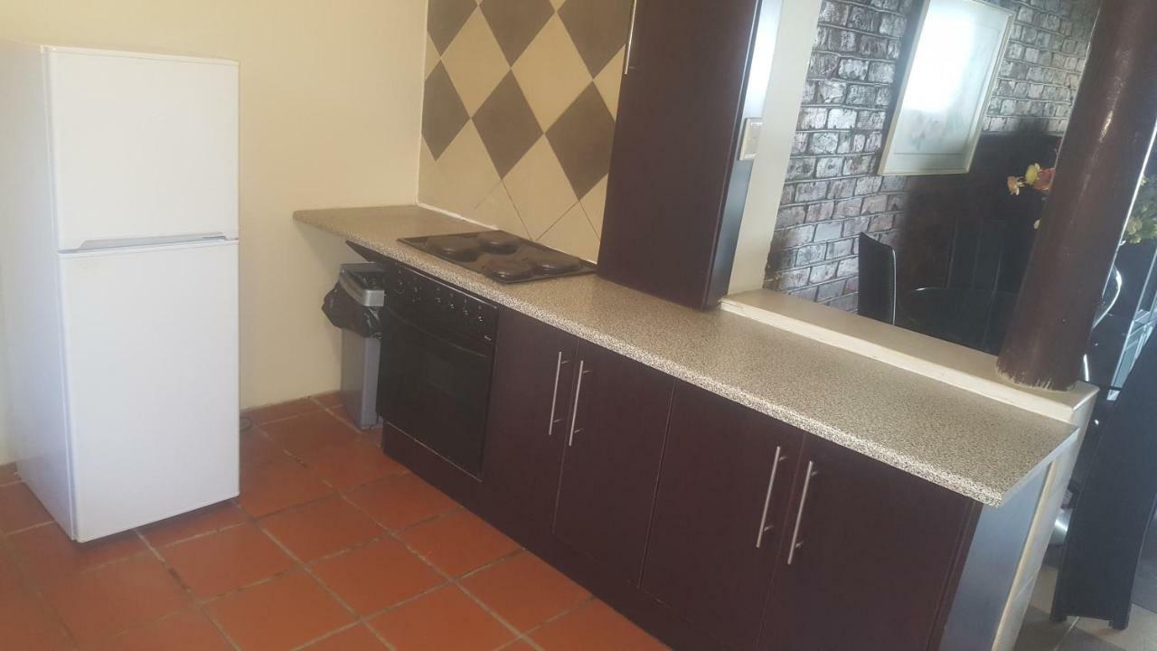 Walts Place Benoni Esterno foto